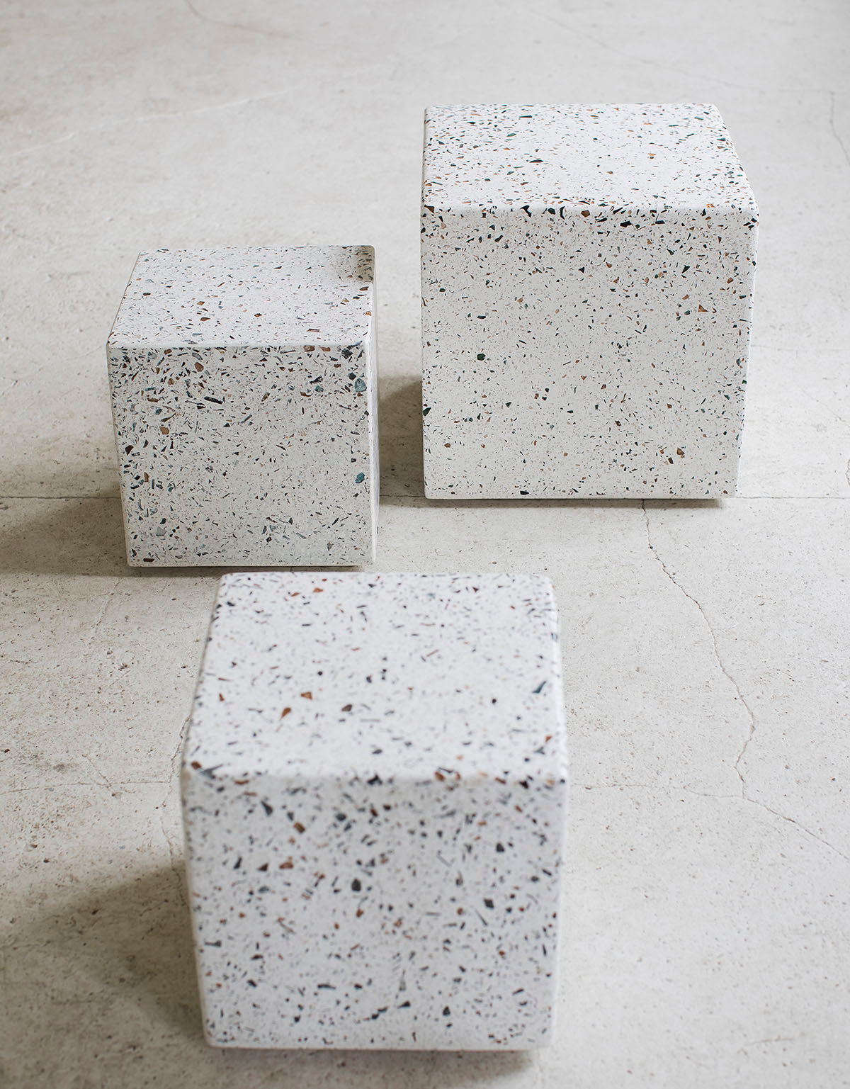 Terrazzo Side Table – Serax – view 4