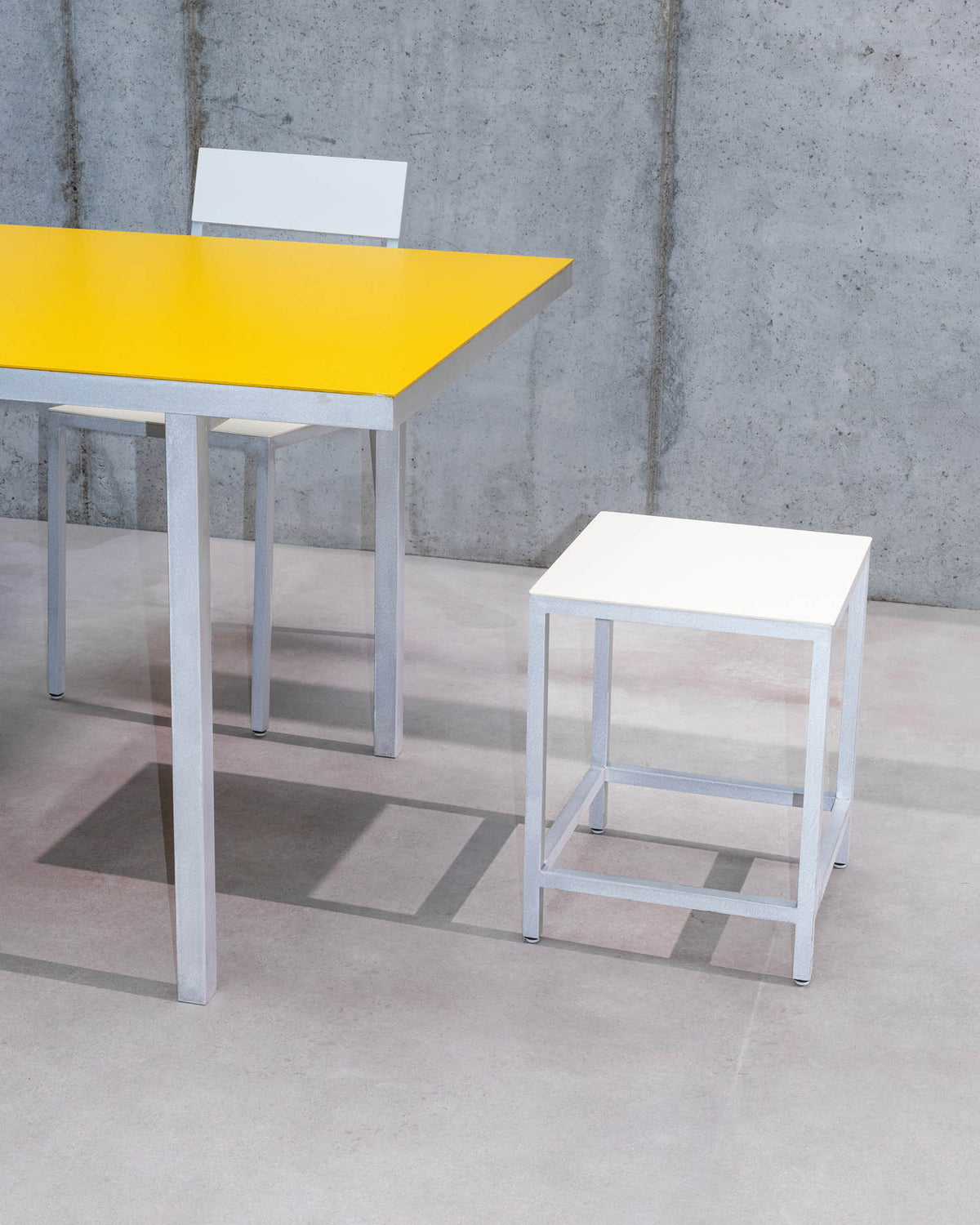 Alu Hocker – Valerie Objects – Ansicht 7