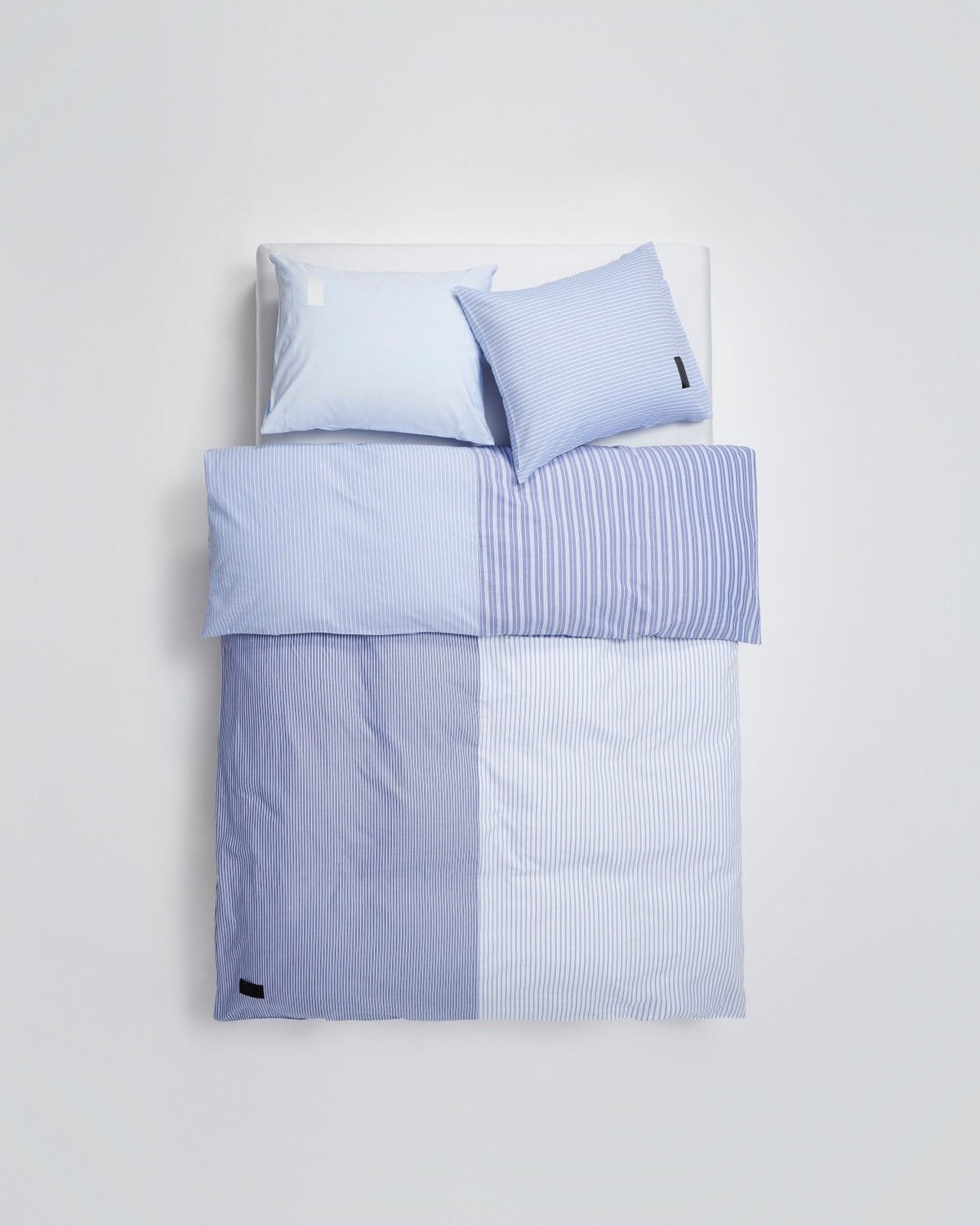 Wall Street pillow case - Stripe light blue Oxford - Bedwear - Magniberg – view 3
