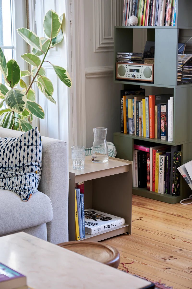 Plié Bedside Table - Regale & Aufbewahrung - UTIL – Ansicht 10