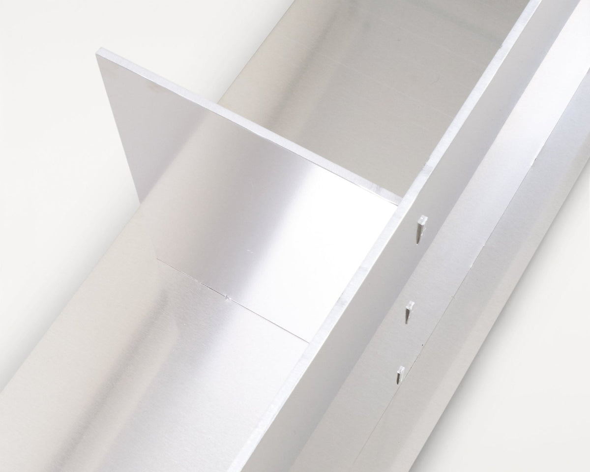 Rivet Shelf Small - Wall Shelf, Aluminum - Regale & Aufbewahrung - Frama – view 3